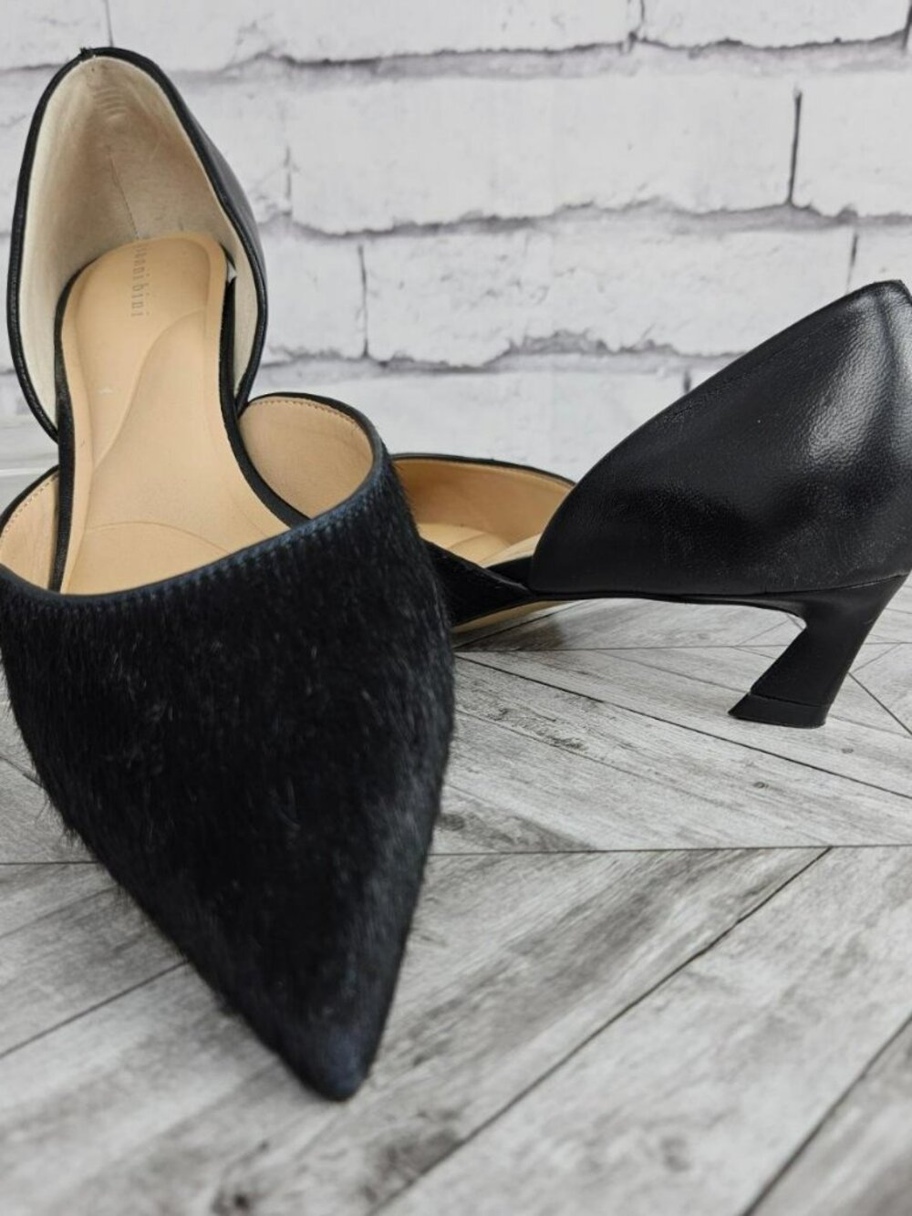 Gianni Bini Gwen Two-Piece Black Calf Hair Kitten Heels Womens 6 Shoes d'Orsay